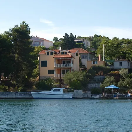 Buki Ploce (Dubrovnik-Neretva)